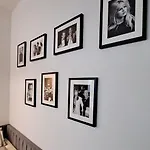 Jezza Apart Suite