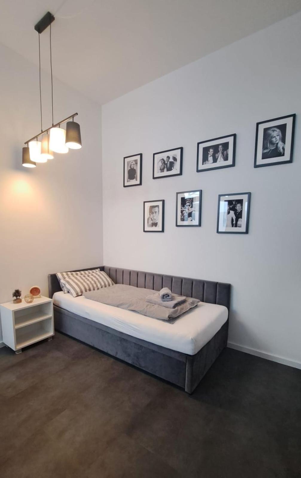 Jezza Apartment *